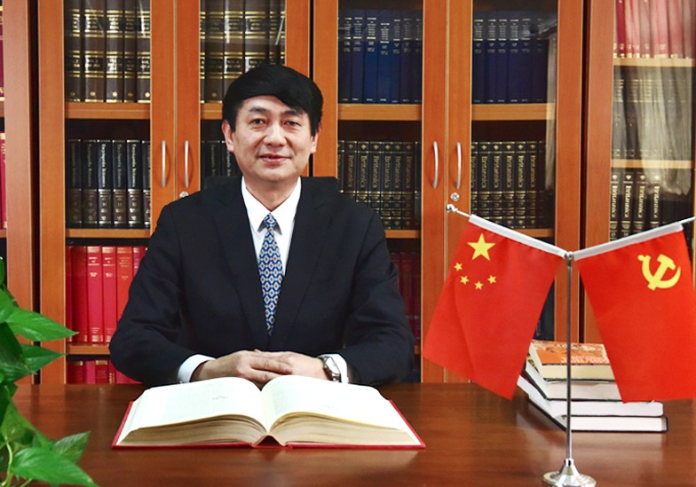 钟英华